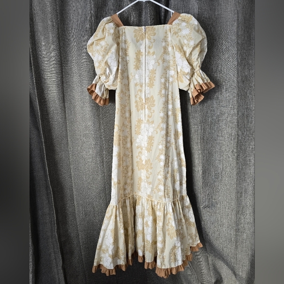 Royal Creations Hawaiian Puff Sleeve Maxi Dress Sz XL Ruffles Floral Tan - Picture 3 of 5